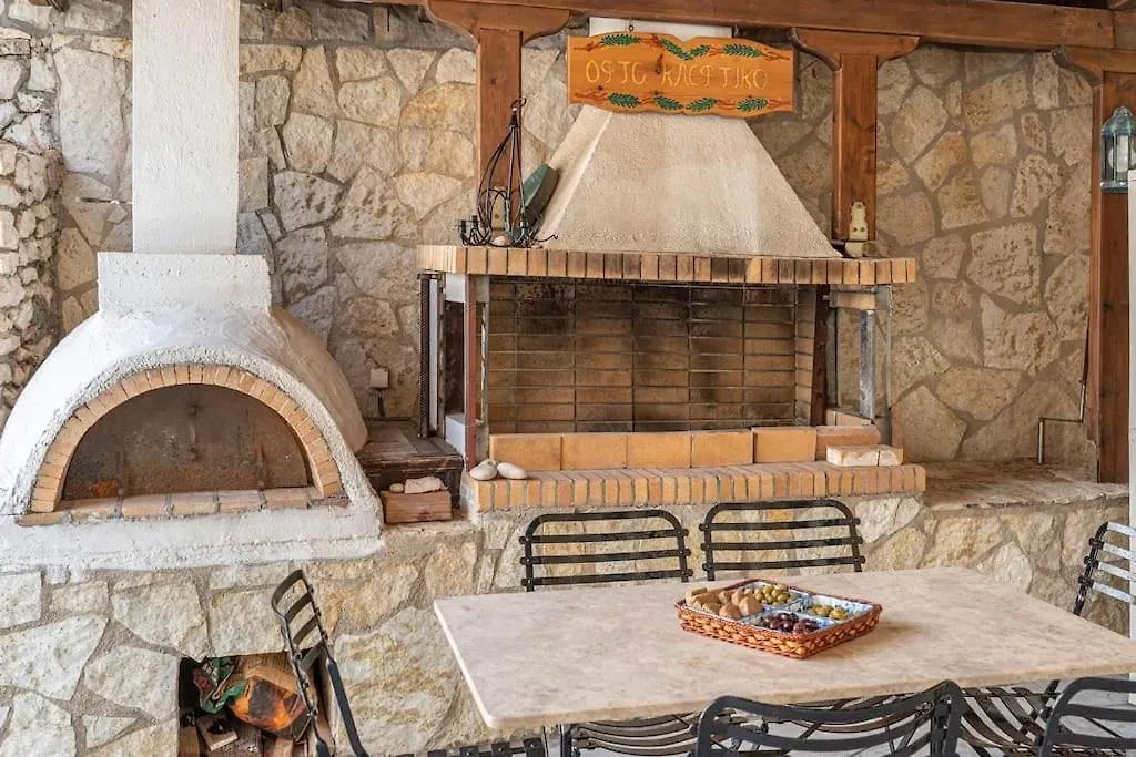 Nonna House Villa Agia Efimia 0*,